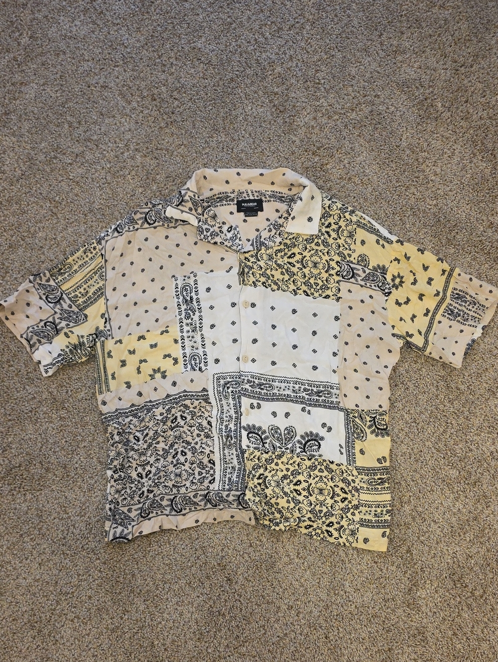 PULL&BEAR Short-Sleeve Bandana — Cream & Yellow